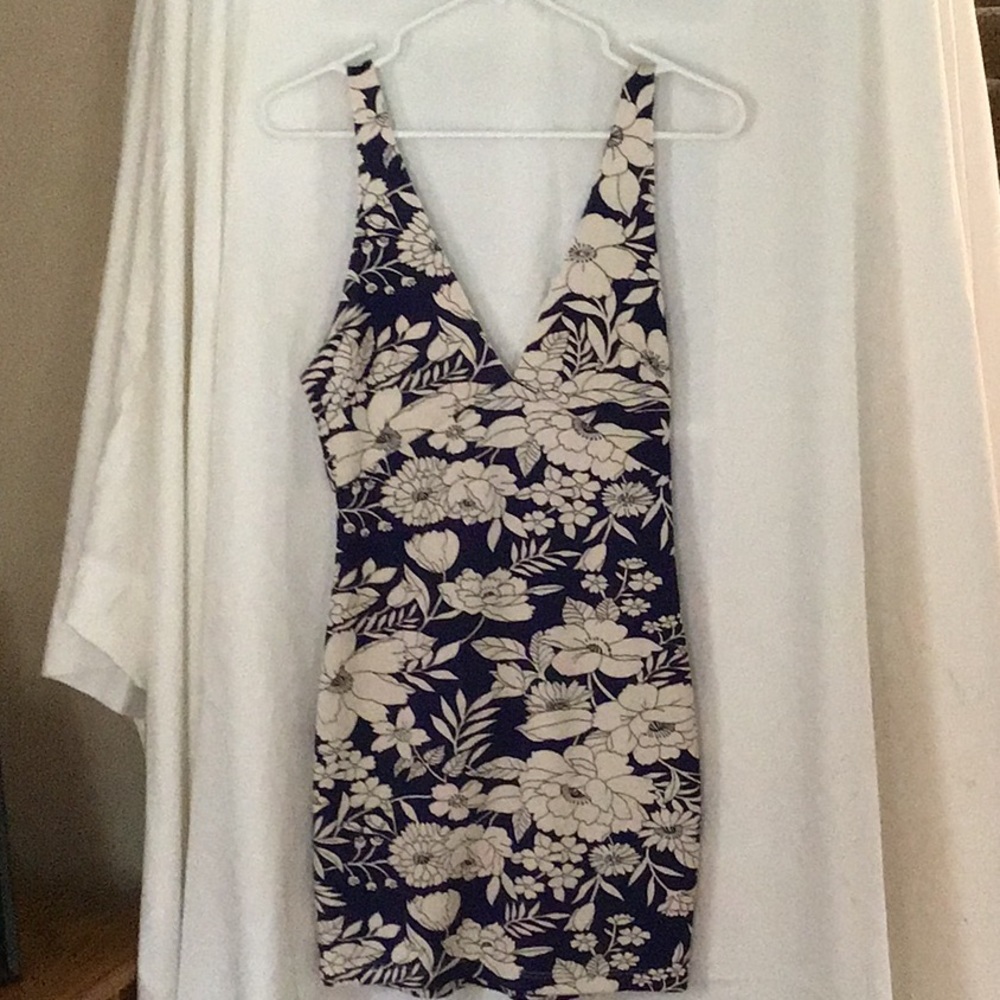 Navy flower tight dress